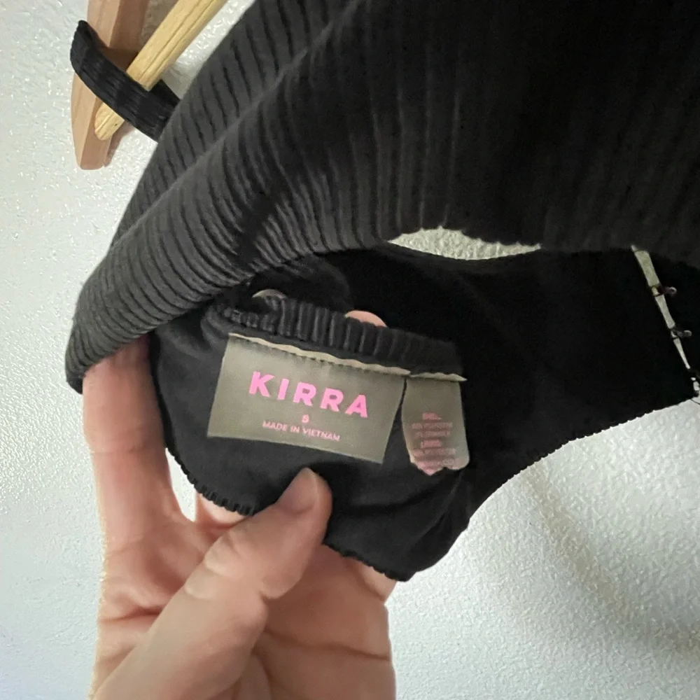 Kirra Black Ribbed Bikini Top Size Small Hooked